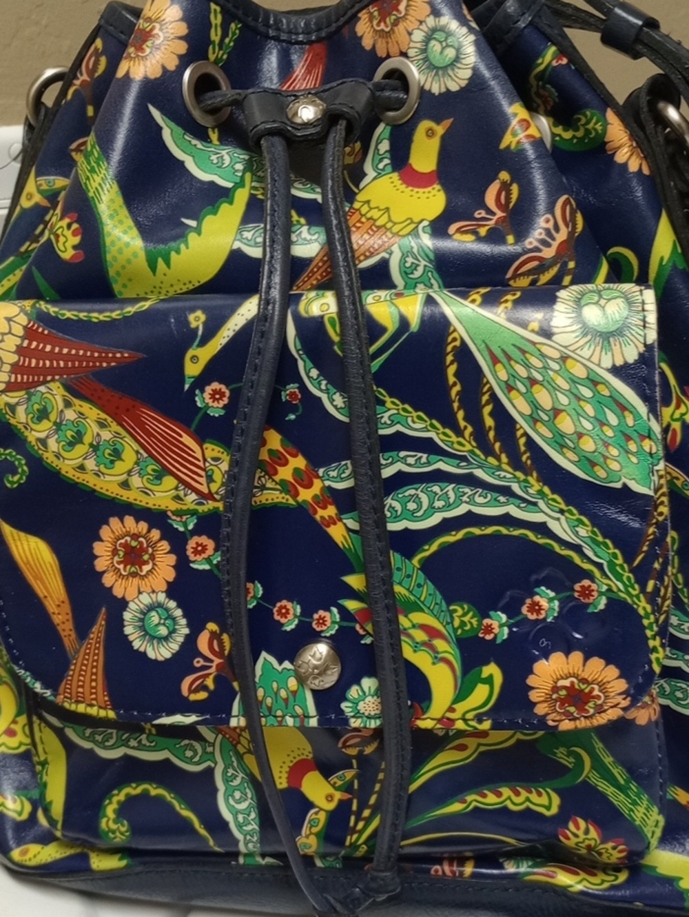 PATRICIA NASH SABINA BIRDS OF PARADISE TROPICAL FLORAL NAVY BLUE DRAWSTRING BAG - Picture 2 of 16